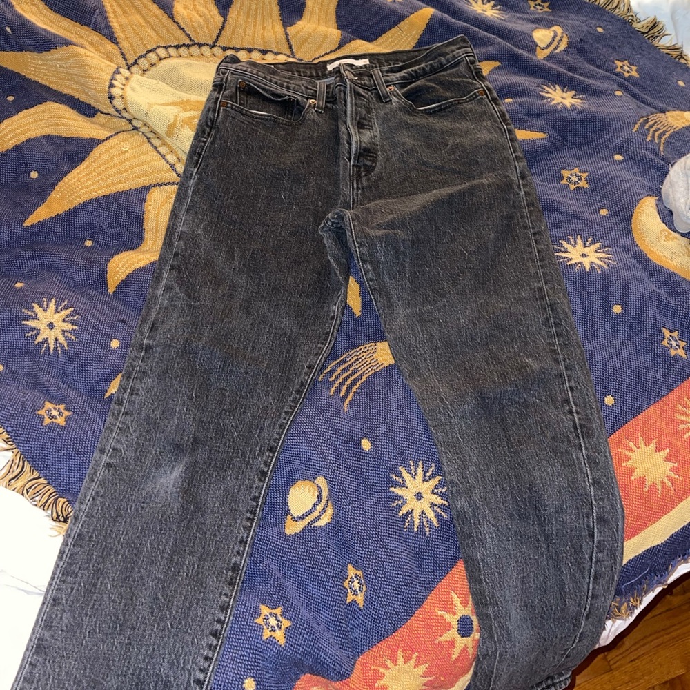 Levi Black Faded Wash Wedgie Jean